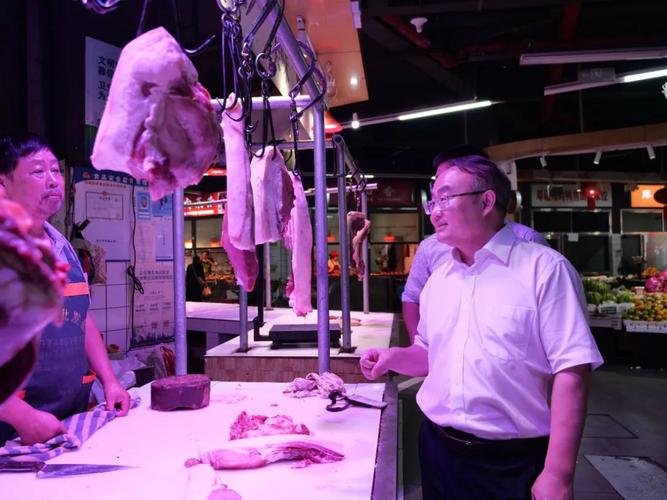 双节期间,梁高武调研检查项目建设,市场保供,值班值守工作